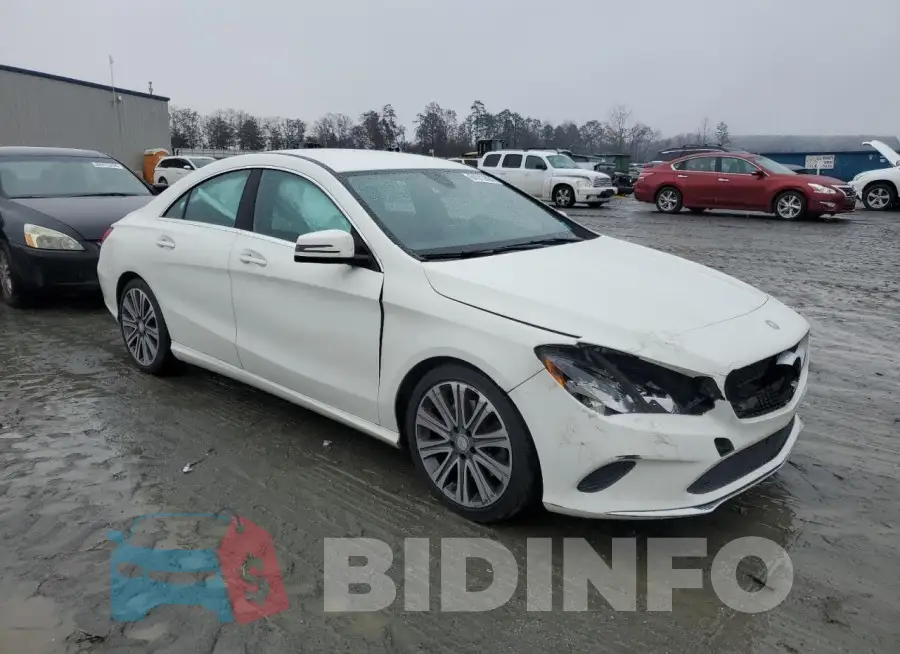 WDDSJ4EB6JN503257 Photo# 4