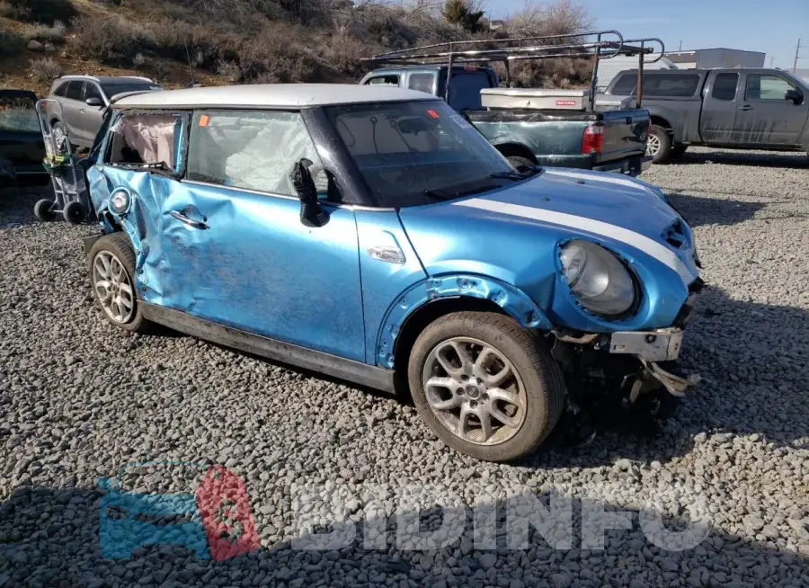 WMWXP7C33H2A45782 Photo# 4