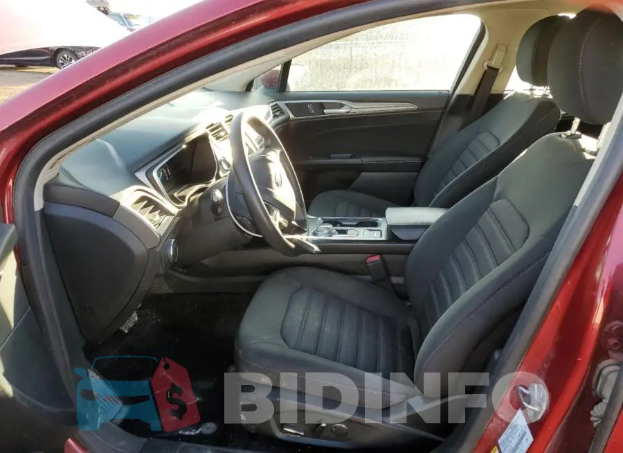 3FA6P0HD3KR114242 Photo# 7