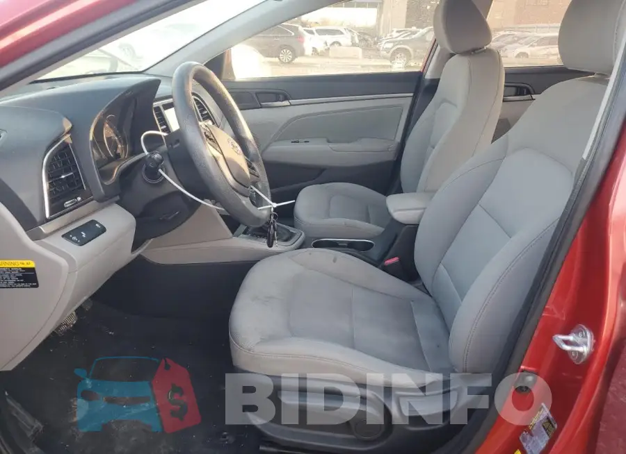 5NPD84LF7JH308062 Photo# 7