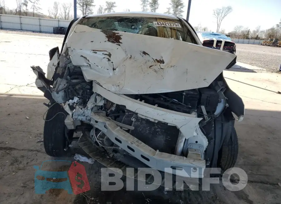 ML32F3FJ2HHF09647 Photo# 5
