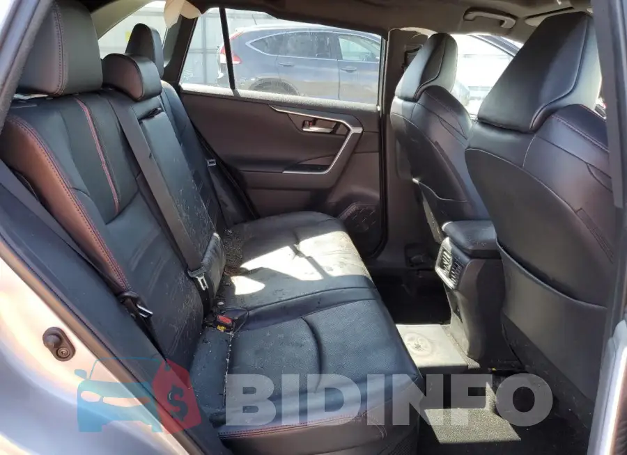 JTMFB3FV8MD011156 Photo# 11