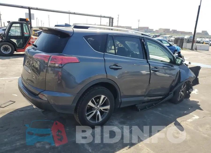 JTMRFREVXJD251679 Photo# 3