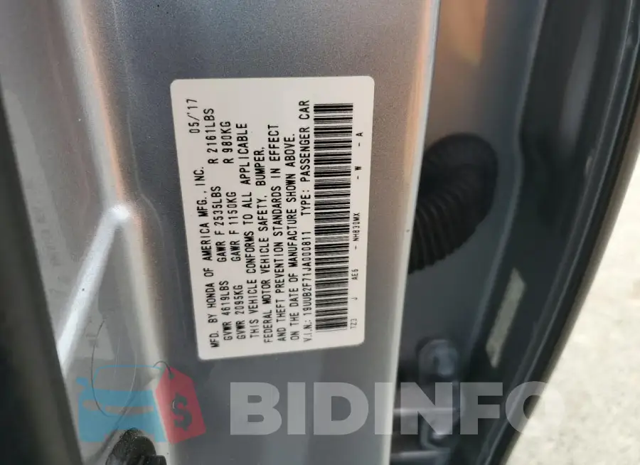 19UUB2F71JA000811 Photo# 12