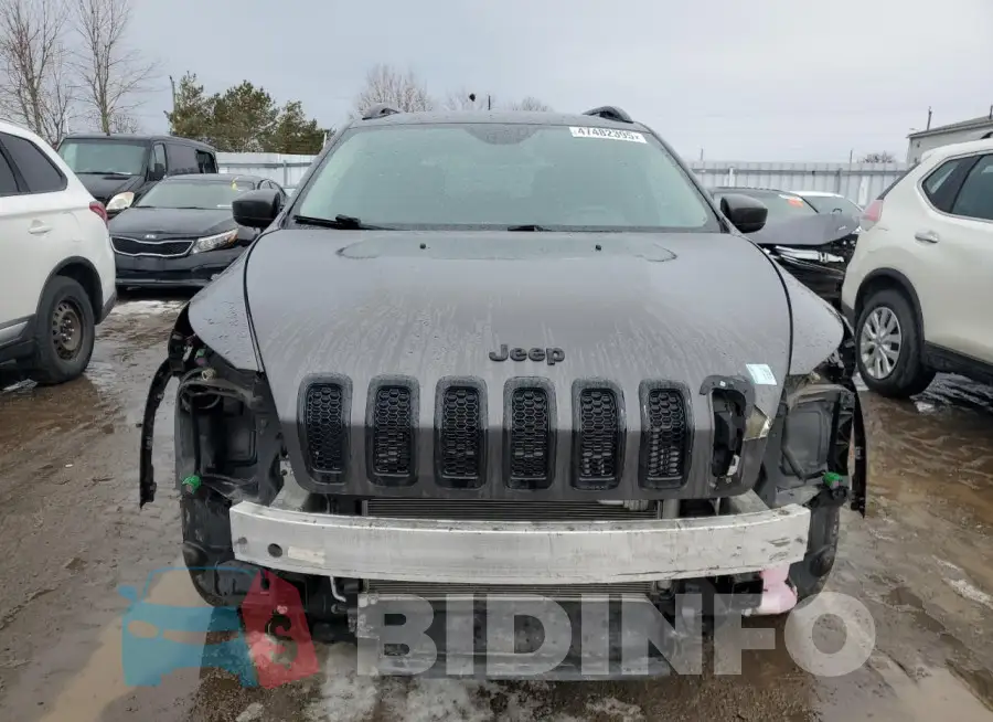 1C4PJMCXXJD585224 Photo# 5