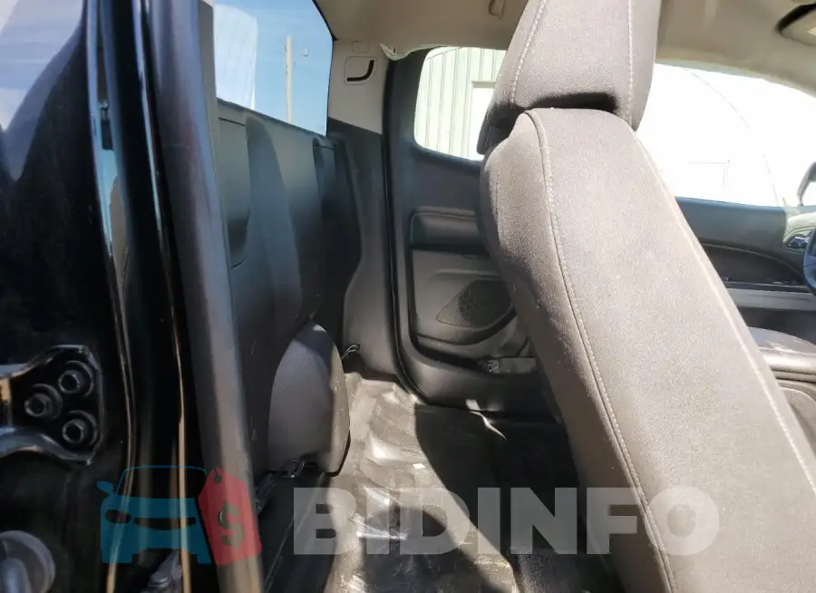 1GCHSCEA6M1279972 Photo# 10