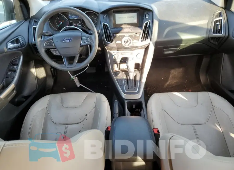1FADP3J20JL314302 Photo# 8