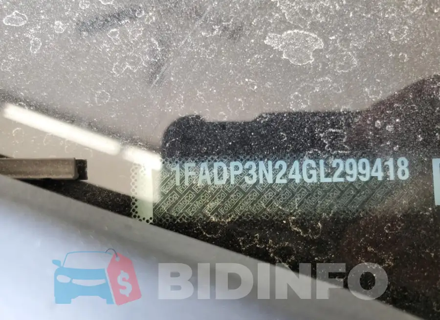 1FADP3N24GL299418 Photo# 12