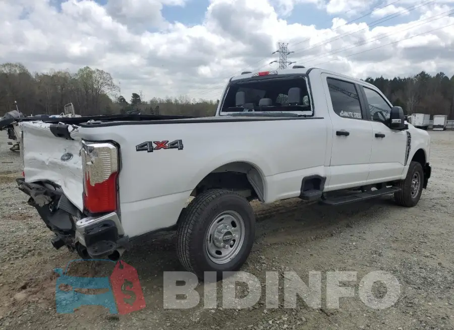 1FT7W2BA0RED47651 Photo# 3