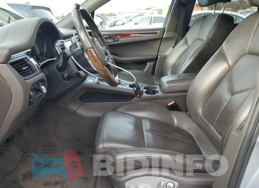 WP1AB2A55GLB53369 Photo# 7