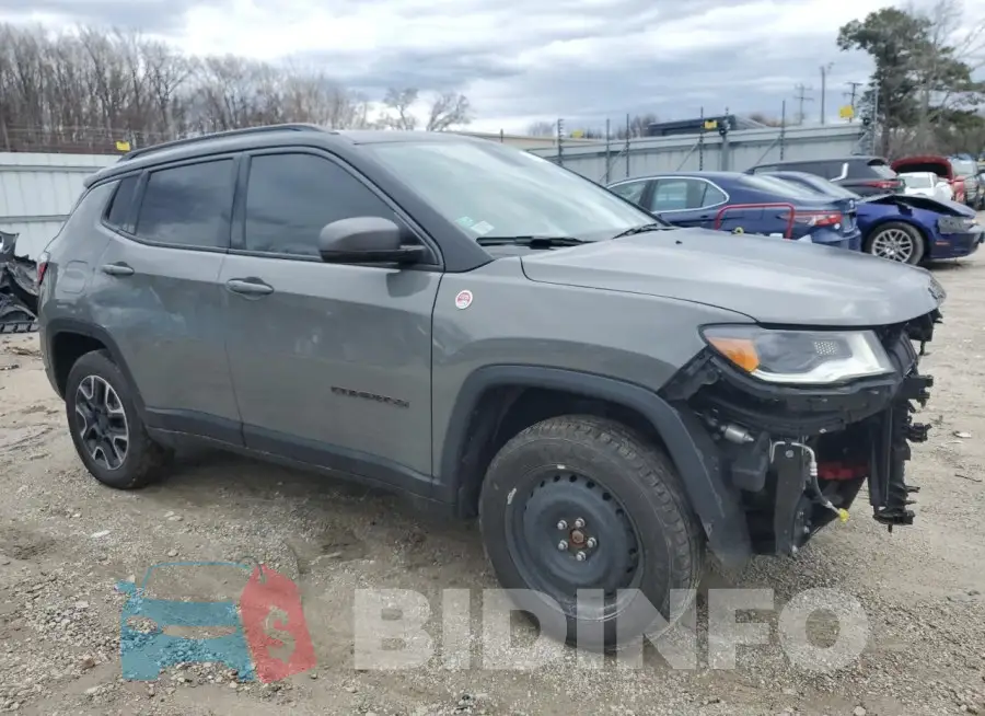3C4NJDDB9LT161640 Photo# 4