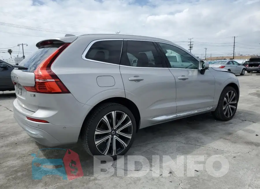 YV4L12RAXP1321823 Photo# 3