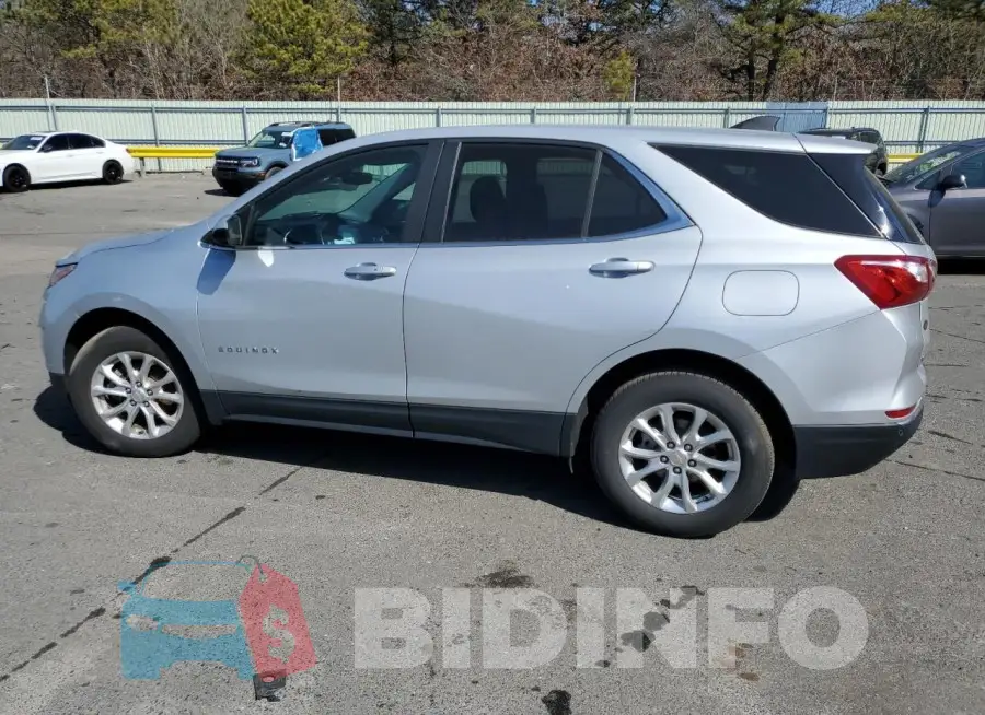 2GNAXTEV7M6162556 Photo# 2