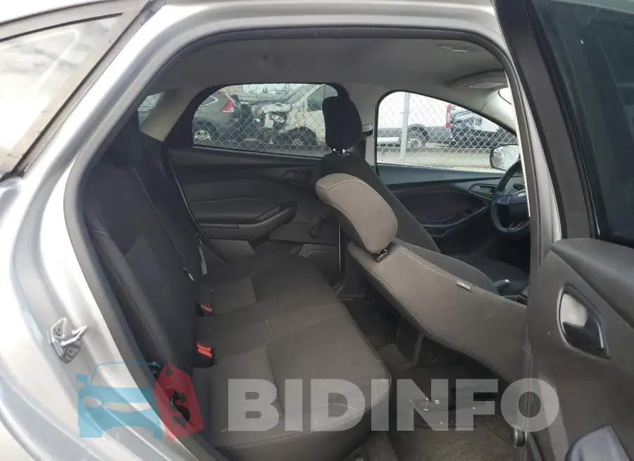 1FADP3E22GL311291 Photo# 10