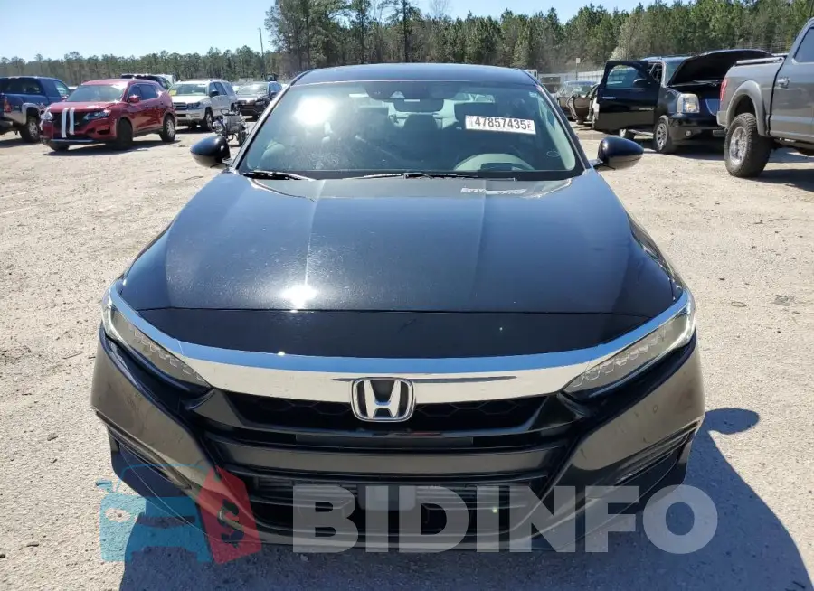 1HGCV2F91KA024323 Photo# 5