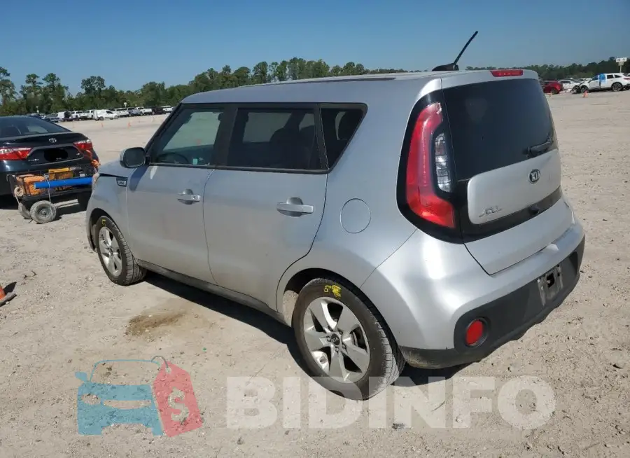 KNDJN2A26J7598492 Photo# 2