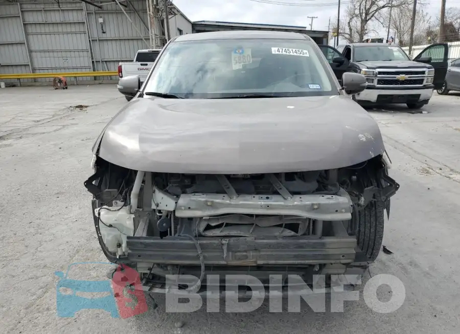 JA4AD3A34JZ021380 Photo# 5