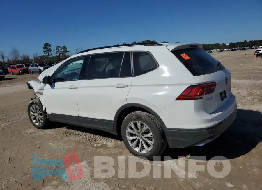 3VV1B7AX2KM009383 Photo# 2