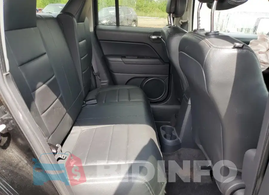 1C4NJPFA3HD201925 Photo# 11