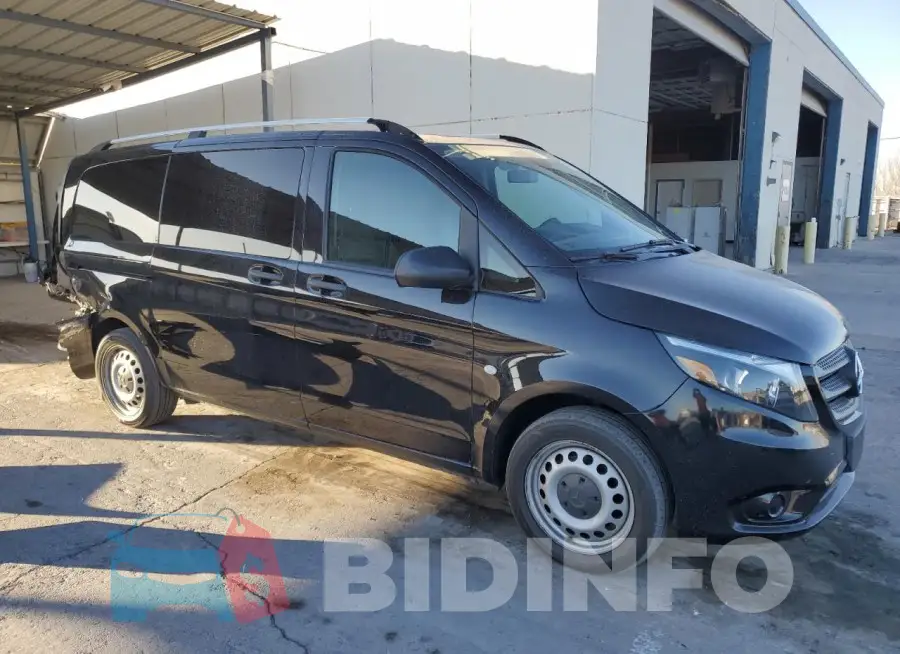WD4PG2EE8K3545252 Photo# 4 WD4PG2EE8K3545252 Photo# 4