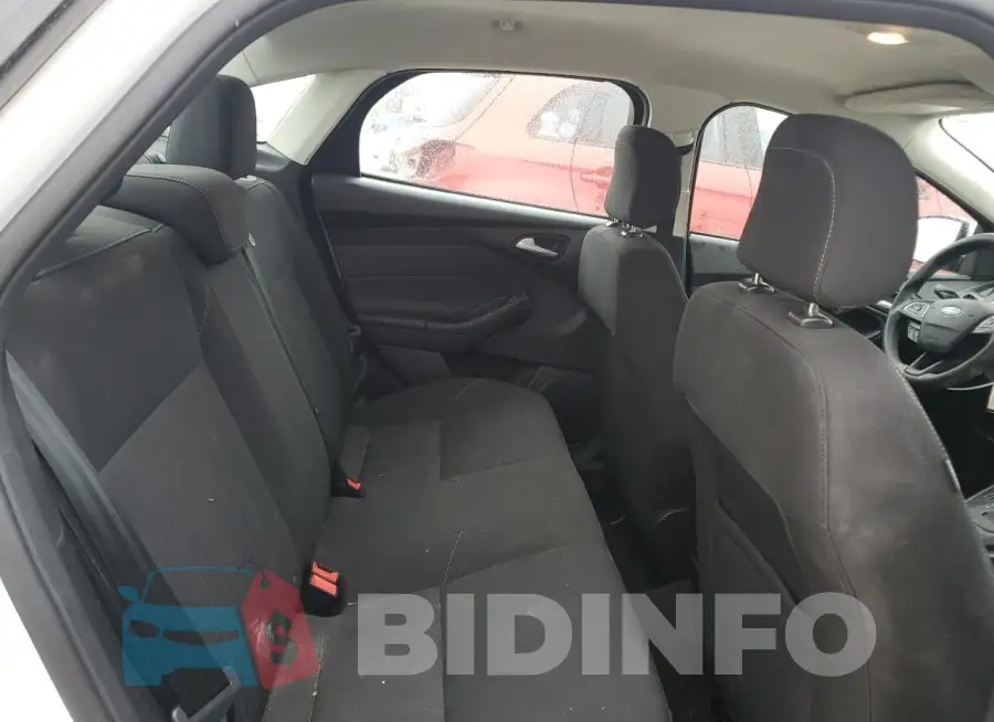 1FADP3F22JL207518 Photo# 10