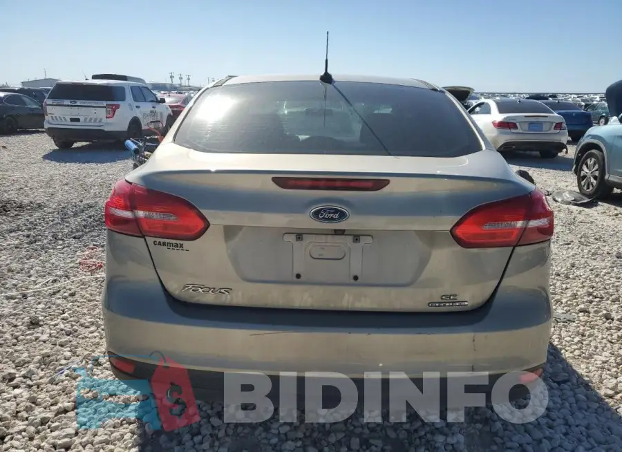 1FADP3F28GL215891 Photo# 6
