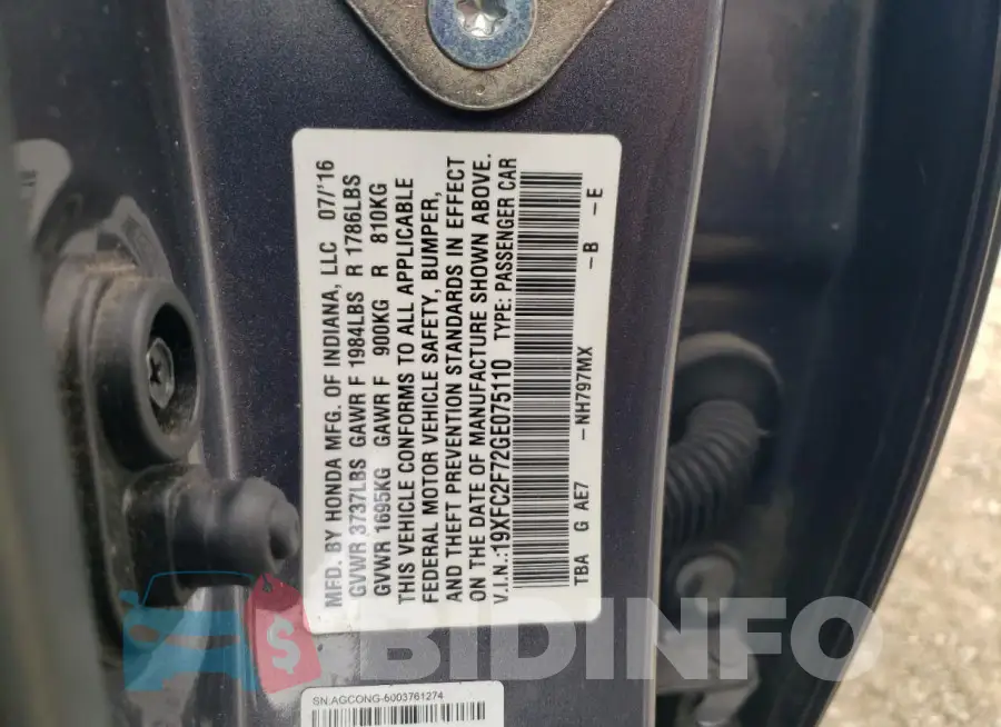 19XFC2F72GE075110 Photo# 12