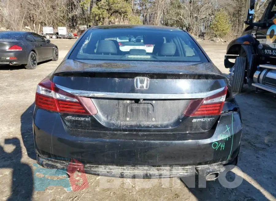 1HGCR2F50GA157857 Photo# 6