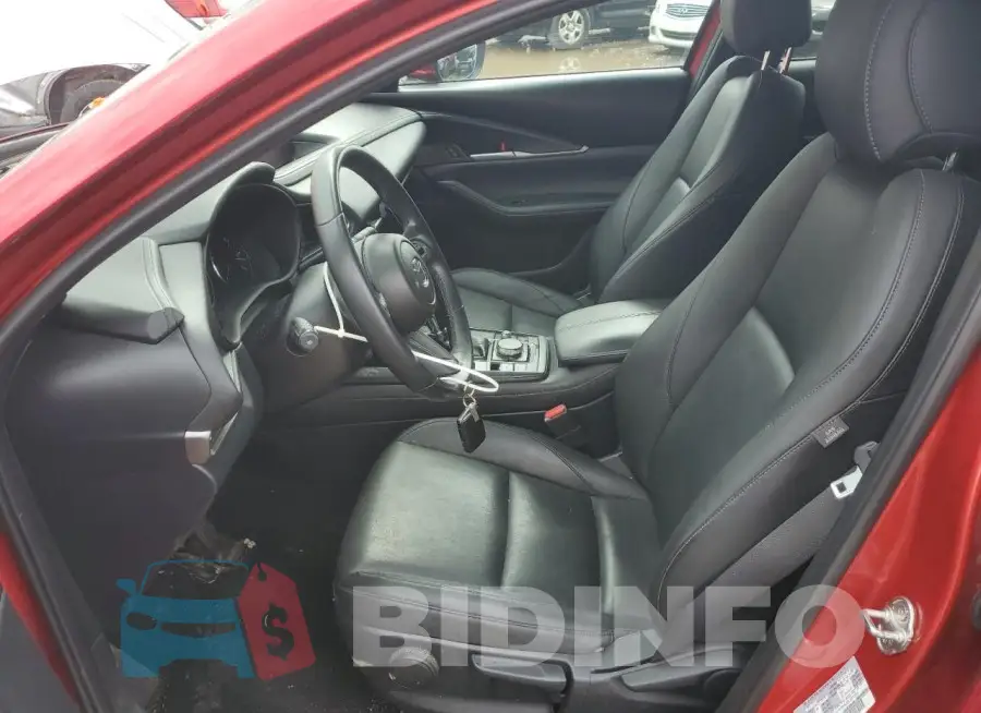 3MVDMBBL9MM318502 Photo# 7