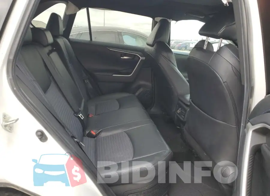 2T3EWRFV7KW031840 Photo# 11