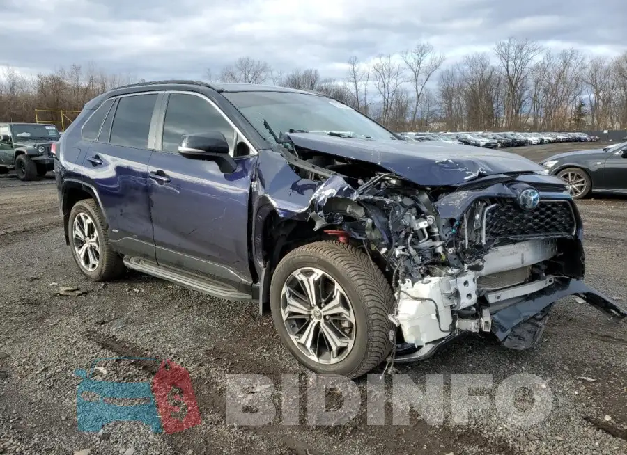 JTMFB3FV5MD015682 Photo# 4