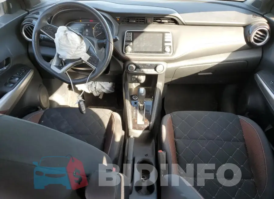 3N1CP5CU5KL531174 Photo# 8