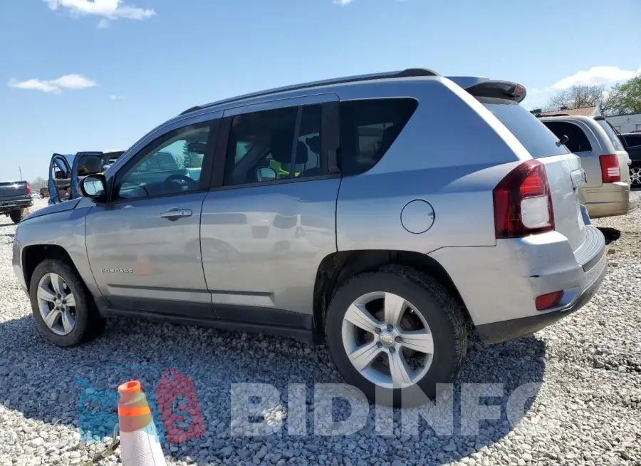 1C4NJCBA6HD123526 Photo# 2