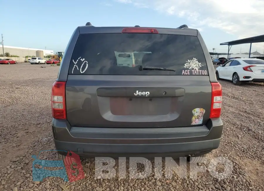 1C4NJPBB7HD202624 Photo# 6
