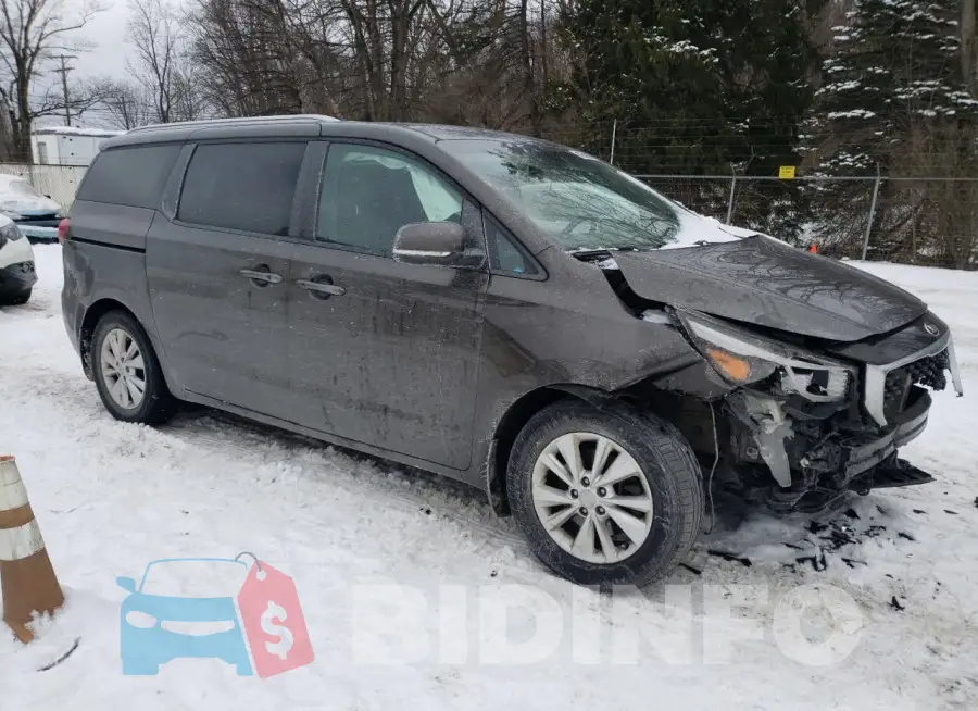 KNDMB5C19H6324702 Photo# 4