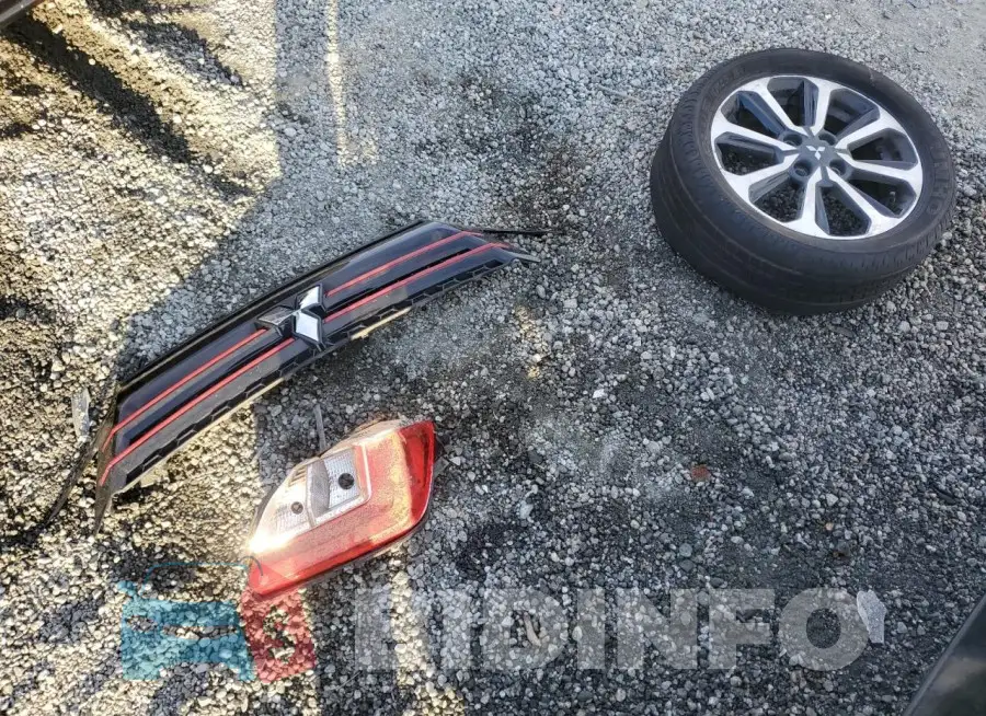 ML32AWHJ8PH003653 Photo# 12
