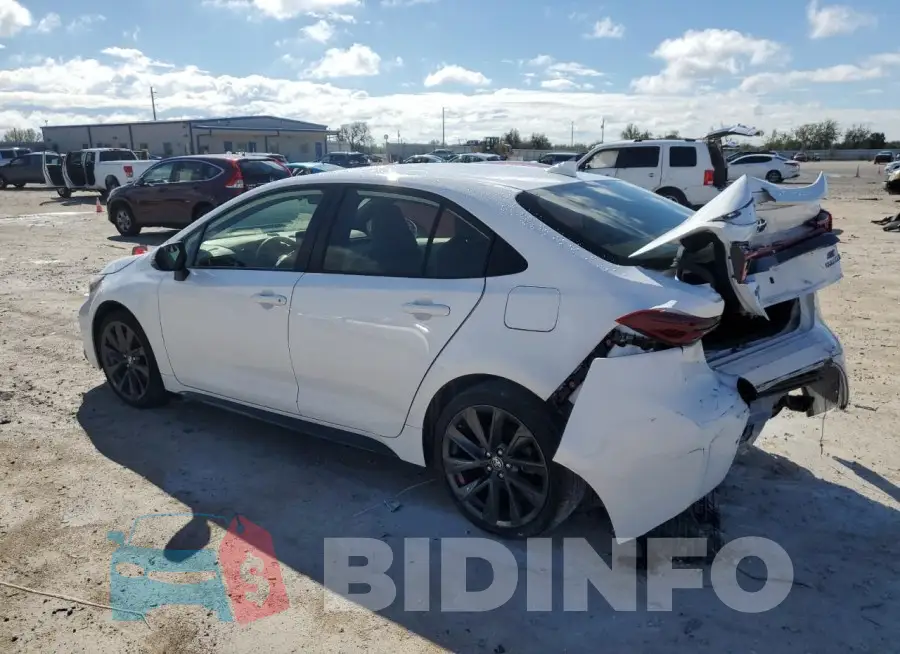 JTDBCMFE0PJ009313 Photo# 2