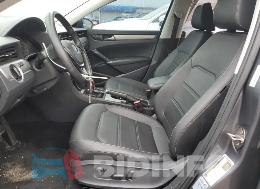 1VWSA7A33MC012734 Photo# 7