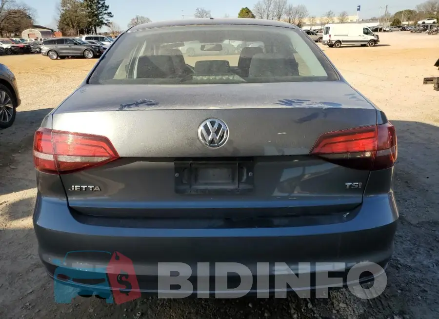 3VW267AJ2GM414103 Photo# 6