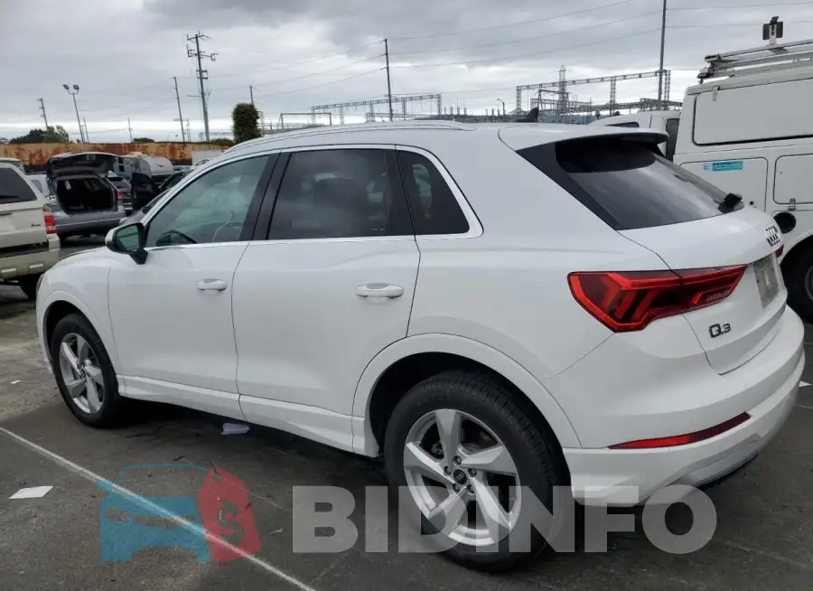 WA1AUCF39M1061658 Photo# 2