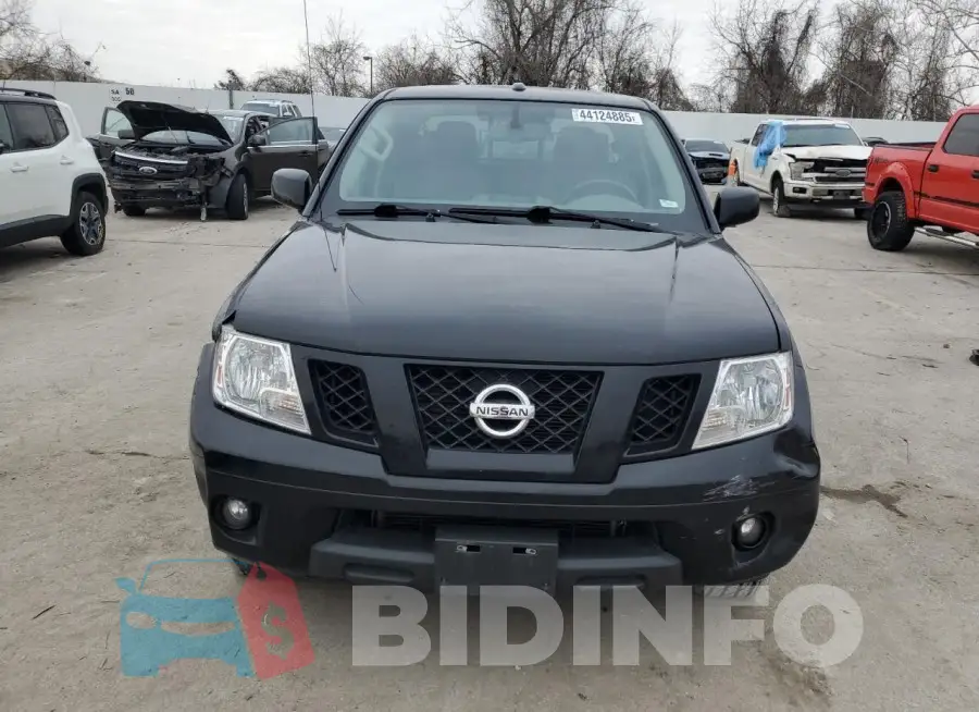 1N6AD0EV2JN760798 Photo# 5
