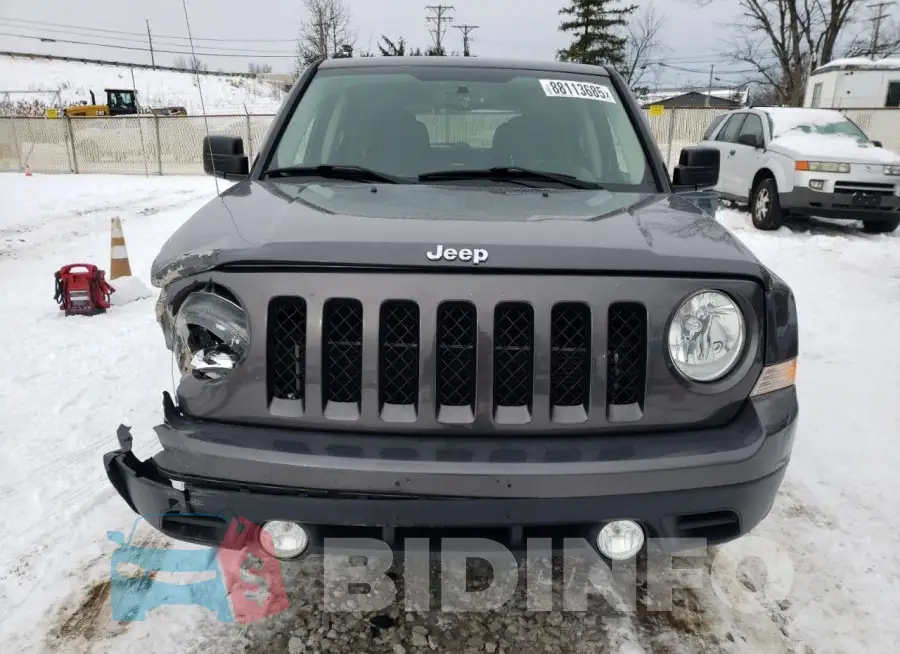 1C4NJPFB7HD131242 Photo# 5