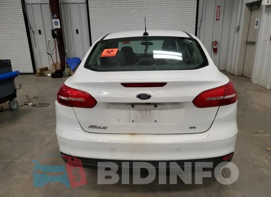 1FADP3F27GL330188 Photo# 6