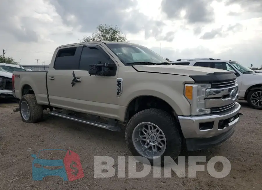 1FT7W2B66HEF43846 Photo# 4