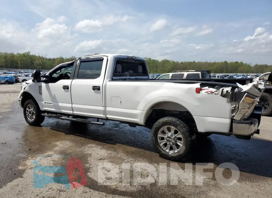 1FT7W2BT2JEC56242 Photo# 2