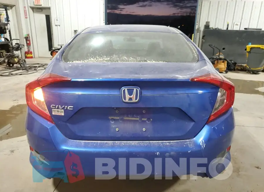 19XFC2F62GE075437 Photo# 6