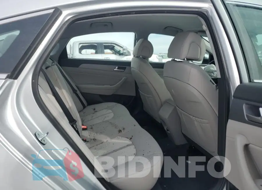 KMHE24L31HA074137 Photo# 10