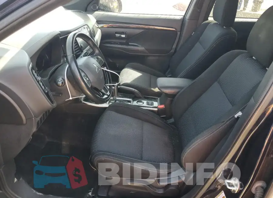 JA4AD3A38JZ049960 Photo# 7