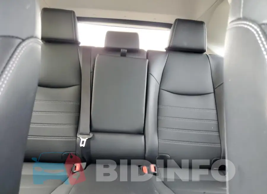 2T3C1RFV2NW211186 Photo# 10