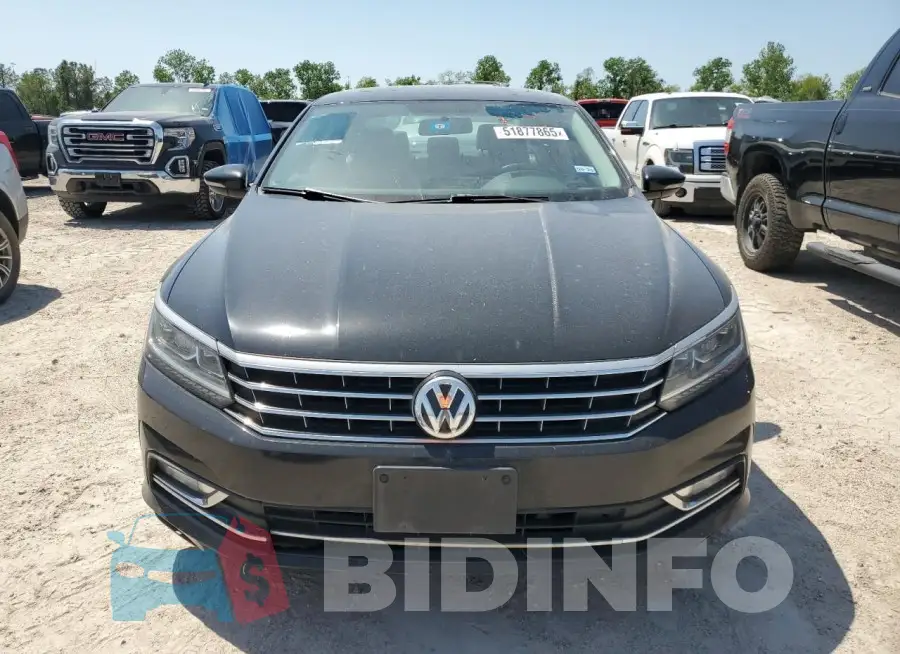 1VWBS7A37GC061971 Photo# 5